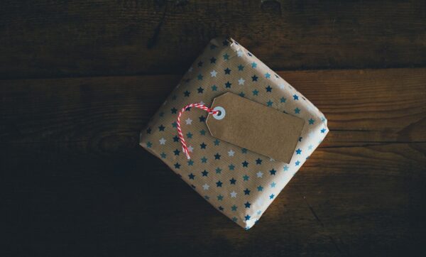 card, gift, gift wrap-1835447.jpg